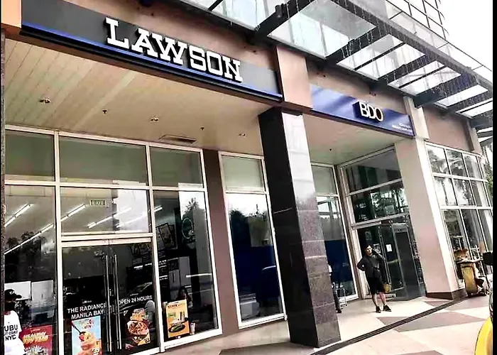 Aparthotel Bayfront Staycation At The Radiance Pet-friendly, Free Pool & Gym Near Airport, Moa, Star City, World Trade Center & Bay