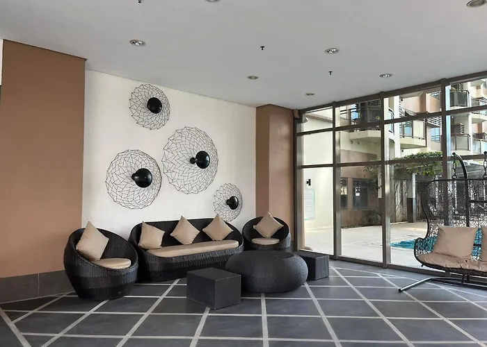 Aparthotel Bayfront Staycation At The Radiance Pet-friendly, Free Pool & Gym Near Airport, Moa, Star City, World Trade Center & Bay Manila