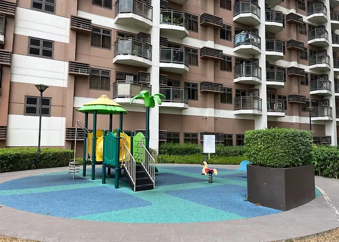 Bayfront Staycation At The Radiance Pet-friendly, Free Pool & Gym Near Airport, Moa, Star City, World Trade Center & Bay