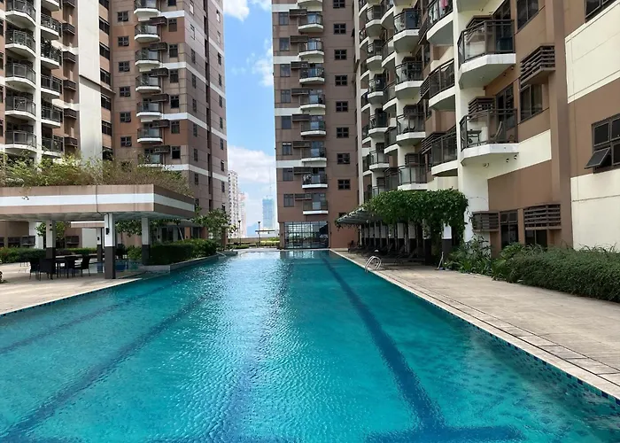 Aparthotel Bayfront Staycation At The Radiance Pet-friendly, Free Pool & Gym Near Airport, Moa, Star City, World Trade Center & Bay Manila