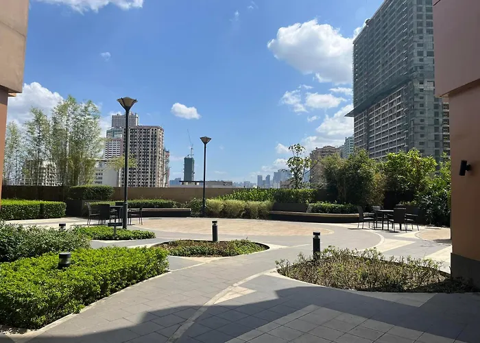 Bayfront Staycation At The Radiance Pet-friendly, Free Pool & Gym Near Airport, Moa, Star City, World Trade Center & Bay Aparthotel 4*
