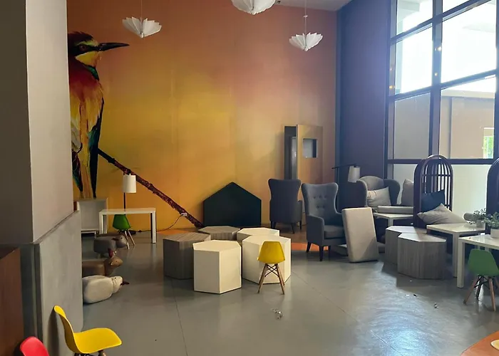 Bayfront Staycation At The Radiance Pet-friendly, Free Pool & Gym Near Airport, Moa, Star City, World Trade Center & Bay