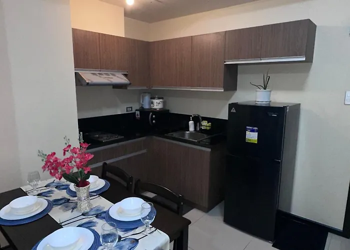 Bayfront Staycation At The Radiance Pet-friendly, Free Pool & Gym Near Airport, Moa, Star City, World Trade Center & Bay 4* Manila