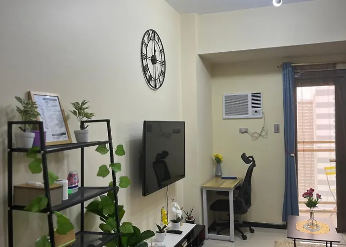 Bayfront Staycation At The Radiance Pet-friendly, Free Pool & Gym Near Airport, Moa, Star City, World Trade Center & Bay Manila